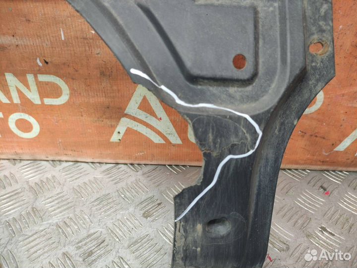 Пыльник бампера передний Volkswagen Polo 5