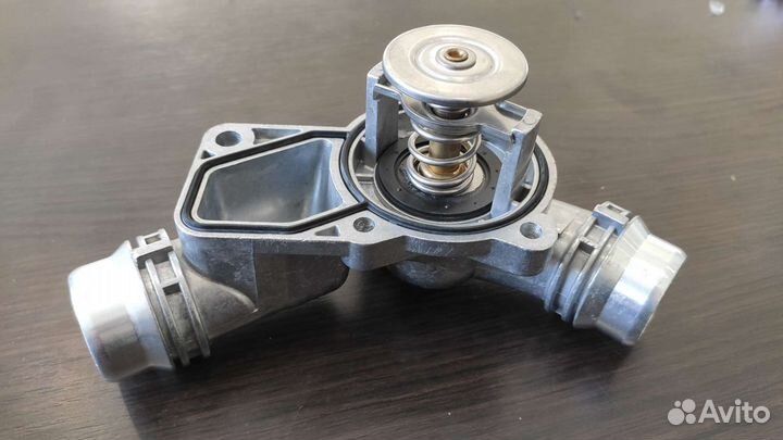 Алюминиевый термостат BMW m52tu/m54 2 vanos