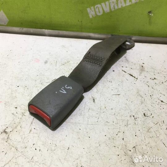 Ответная часть ремня безопасности Митсубиси Гала