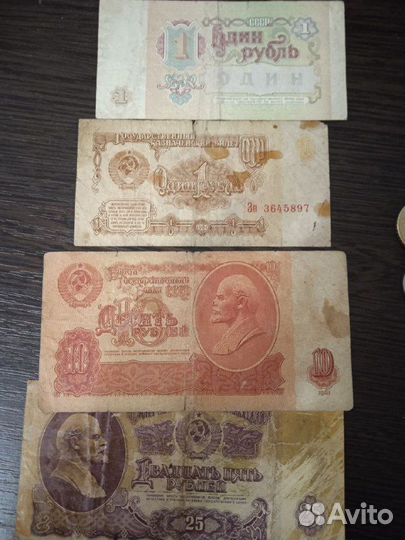 Монеты, значки и банкноты разные