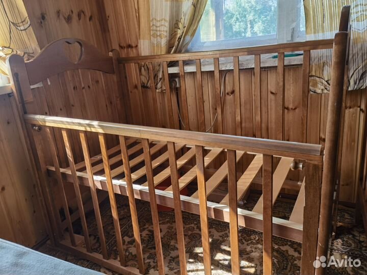 Детская кроватка
