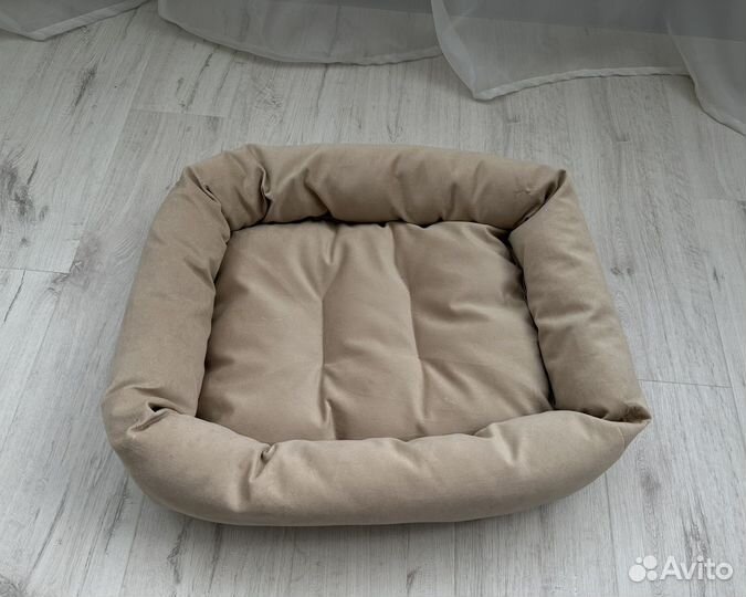 Лежанка для маленьких собак