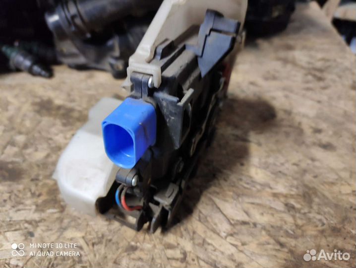 Замок двери фольксваген джетта 5 гольф 5