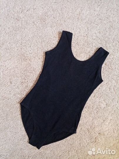 Трико в отличном состоянии на 6-7 лет