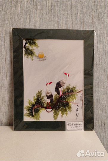 Картина вышитая гладью