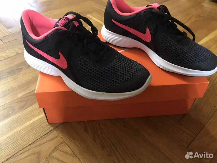 Кроссовки nike