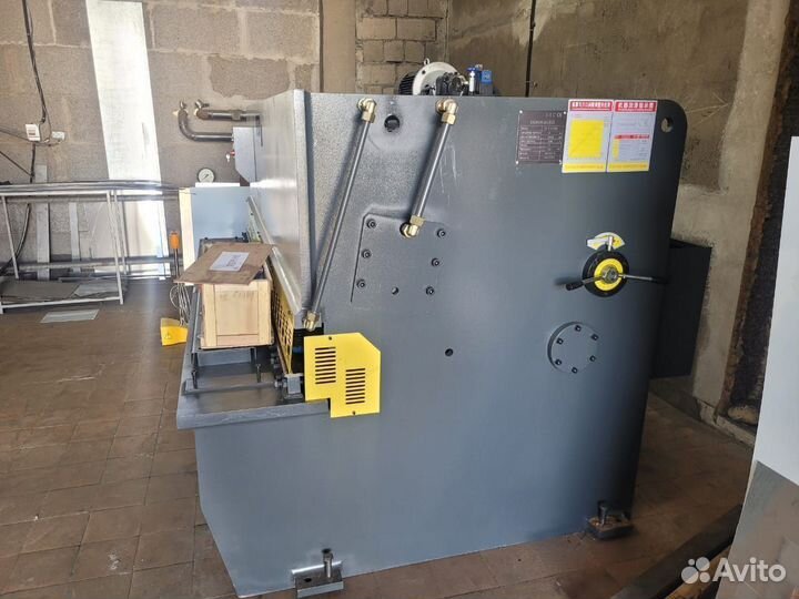 Гильотина гидравлическая 3200