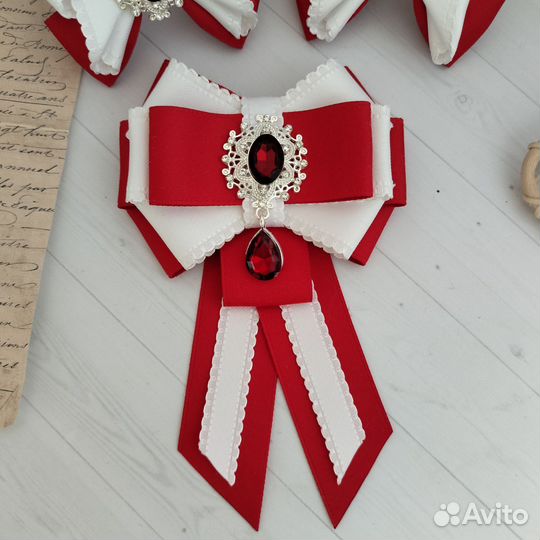 Бантики и галстук ручной работы