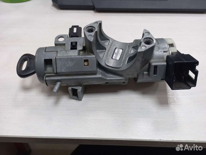 Замок зажигания на Mazda Bongo,vanette