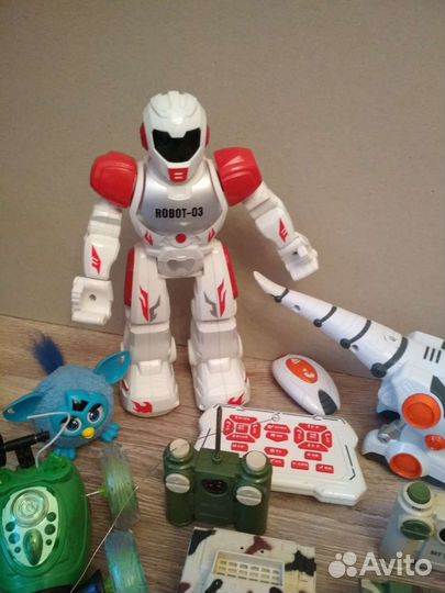 Игрушки для мальчика