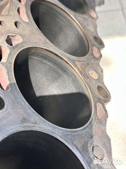 Блок двигателя grandcherokee 4.7