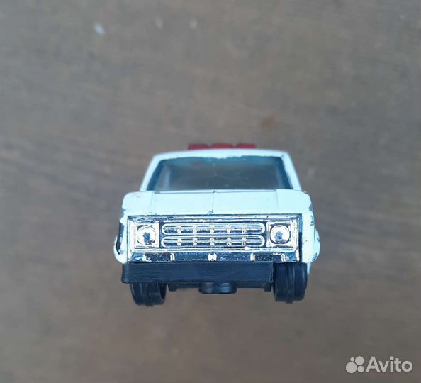 Игрушечные автомобили