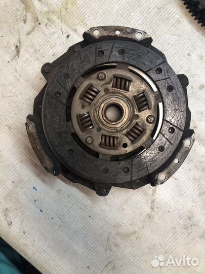 Корзина сцепления с диском Renault Logan 1