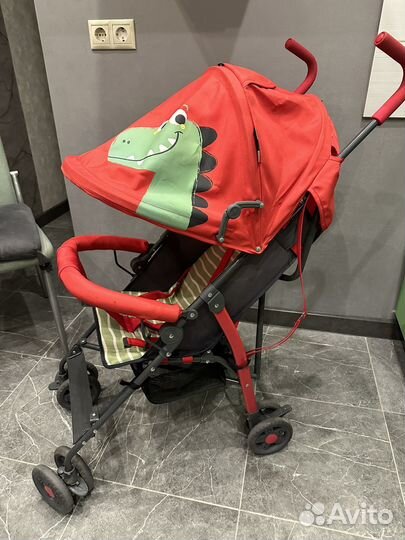 Прогулочная коляска