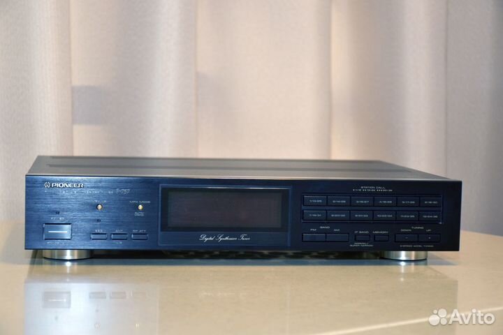 Тюнер Pioneer F-757