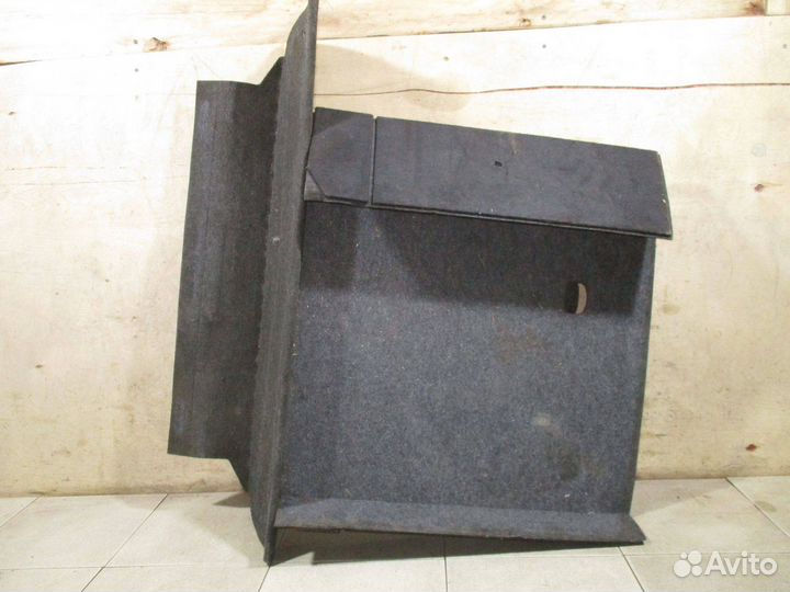 Пол багажника Skoda Yeti (5L)