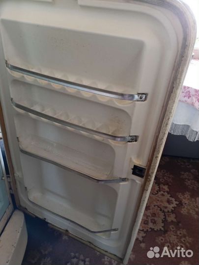 Холодильник на запчасти, самовывоз