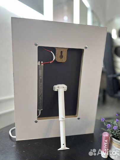 Зеркало настольное с подсветкой