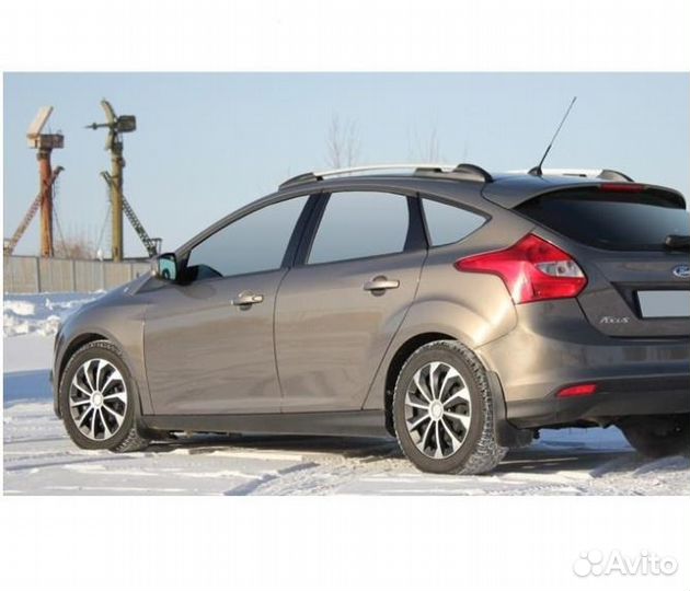 Рейлинги на крышу Форд Фокус 3 (Ford Focus) серые