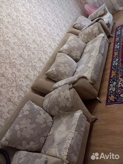 Диваны и кресло бу