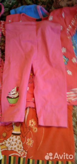 Пакетом детские вещи на девочку