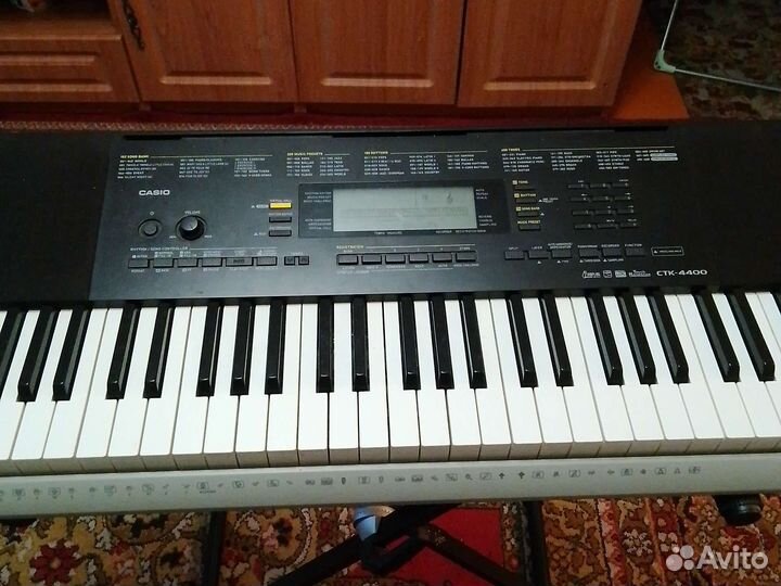 Синтезатор casio