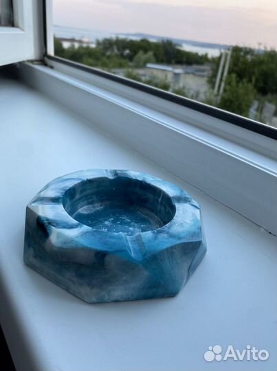 Эксклюзивная пепельница из эпоксидной смолы