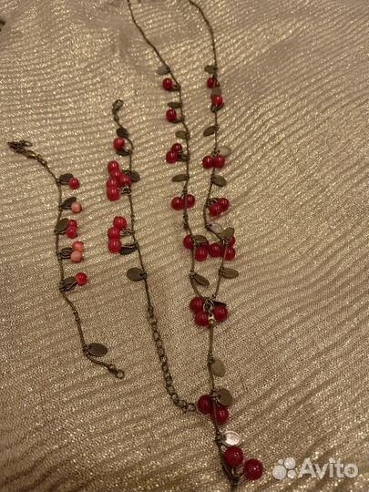 Бусы и колье