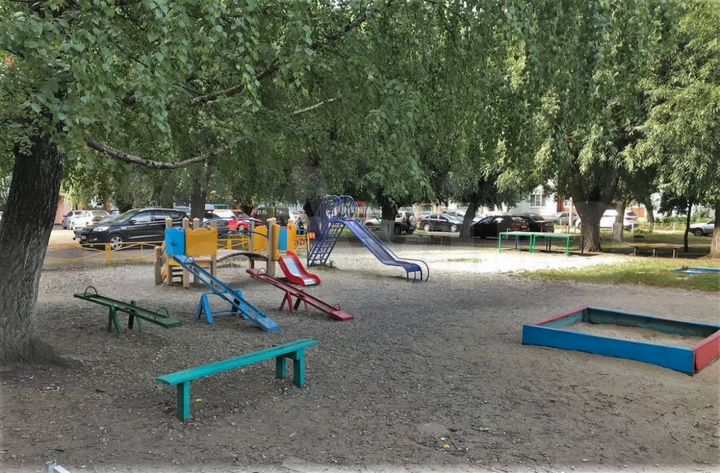 2-к. квартира, 52 м², 4/9 эт.