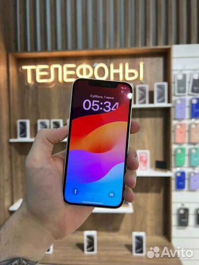iPhone 12, 64 ГБ