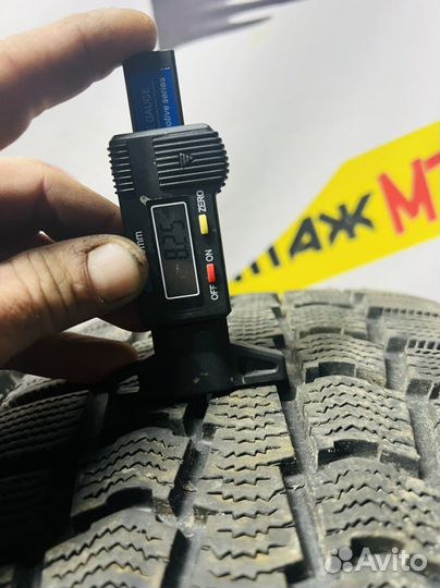 Pirelli Carrier Winter 225/45 R17