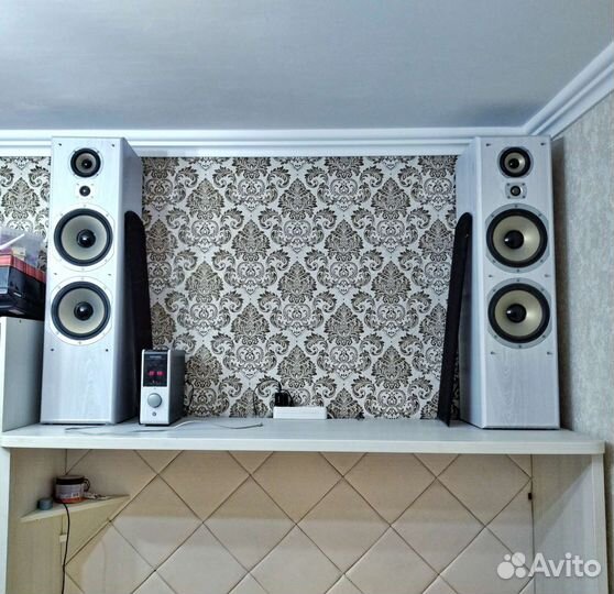 Акустические напольные колонки