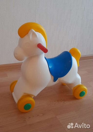 Детская каталка-беговел лошадь