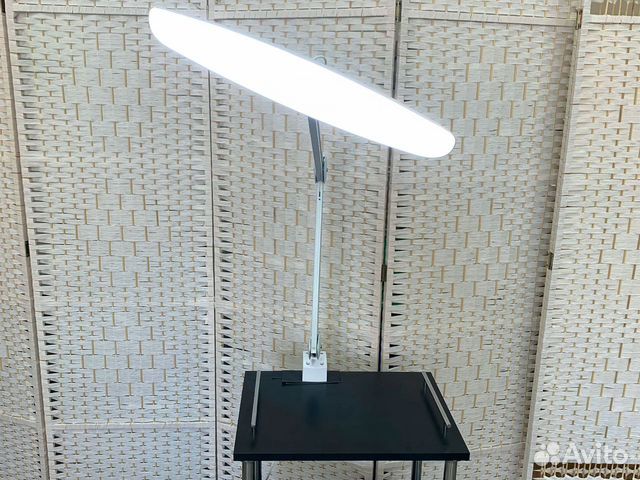 Бестеневая лампа новая