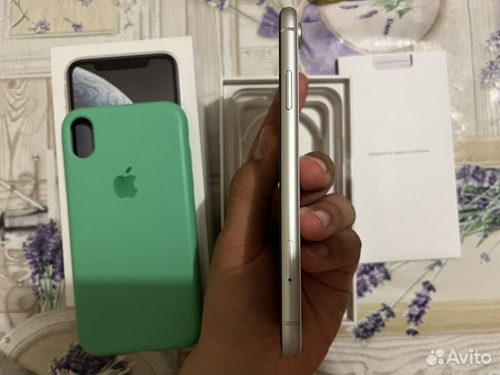 iPhone Xr, 128 ГБ