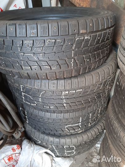 Dunlop SP Winter Ice 01 285/60 R18