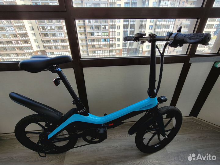 Велосипед складной с электроприводом