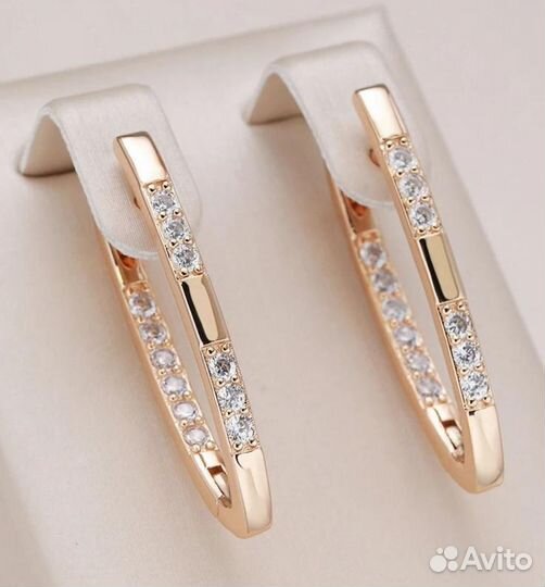 Серьги новые с вставками Циркон