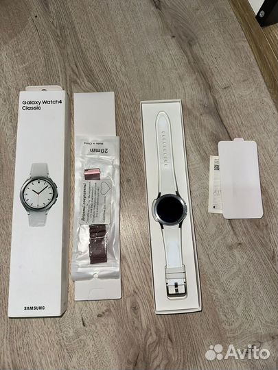 Часы samsung galaxy watch