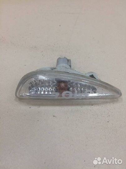 Повторитель указателя поворота в крыло левое