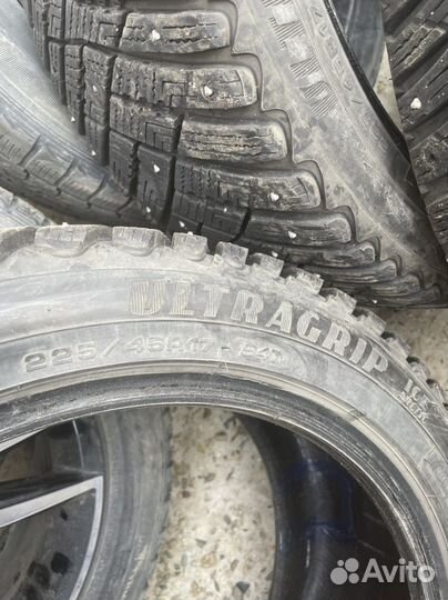 Goodyear Ultragrip Ice Arctic 225/45 R17