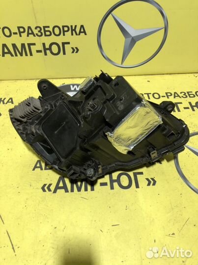 Мерседес W205 C205 Фара левая 1 линза