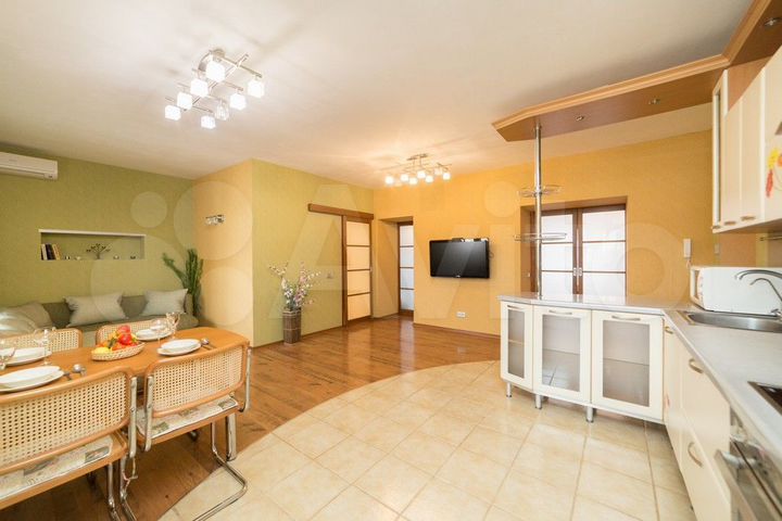 3-к. квартира, 90 м², 10/17 эт.
