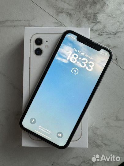 iPhone 11, 64 ГБ