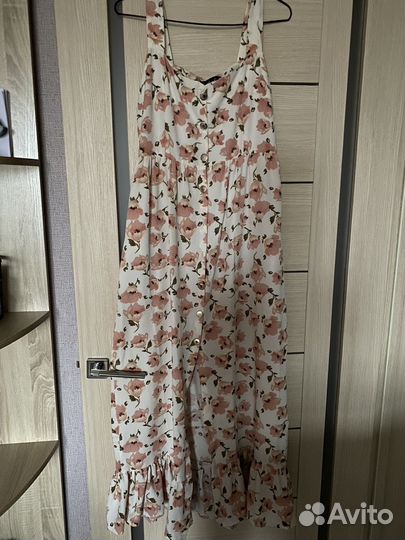 Продам 2 больший пакета женских вещей