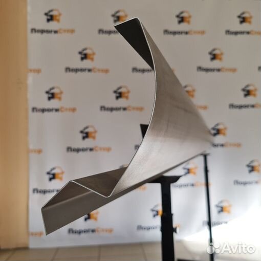 Ремонтный порог левый Chevrolet Tracker кузовной