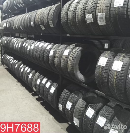 Bridgestone Blizzak VRX2 215/60 R17 94P
