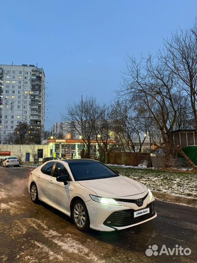 Toyota Camry 2.0 AT, 2018, 215 000 км