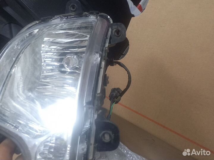 Противотуманная фара kia cerato LED 92201-1M500
