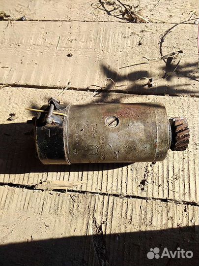 Генератор на мотоцикл Урал 6 вольт